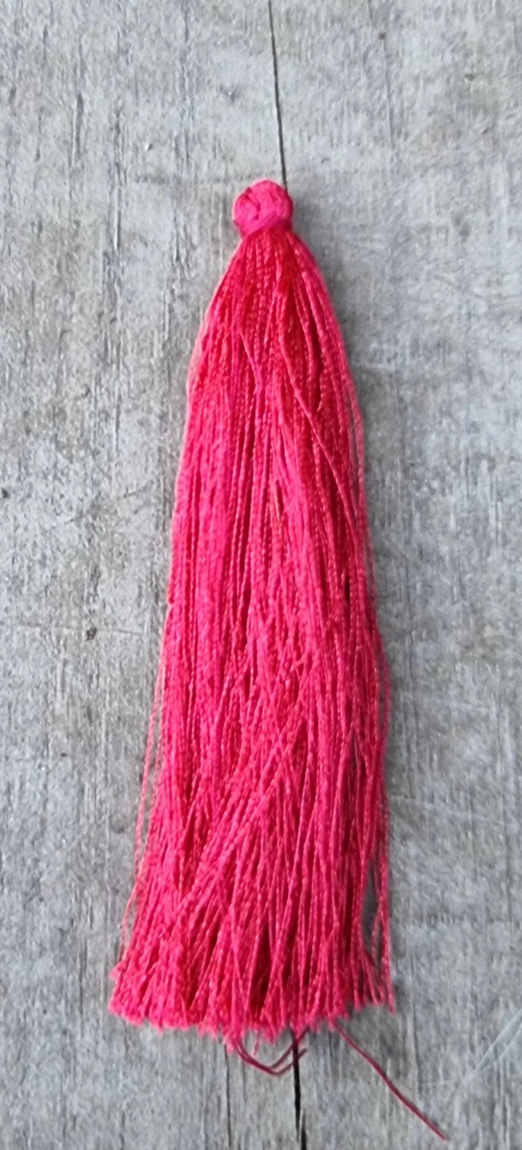 Hänge Tassel Polyester - Röd 90mm 1 styck Hilmas Pyssel