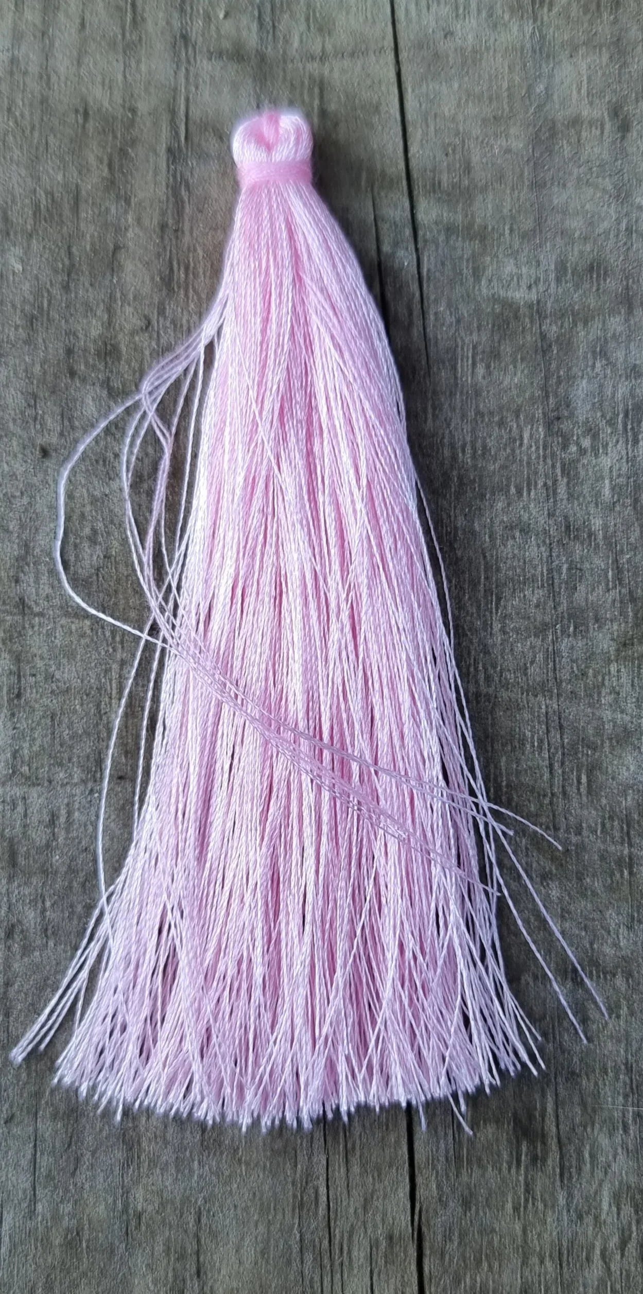 Hänge tassel polyester - Rosa 90mm 1 styck Hilmas Pyssel