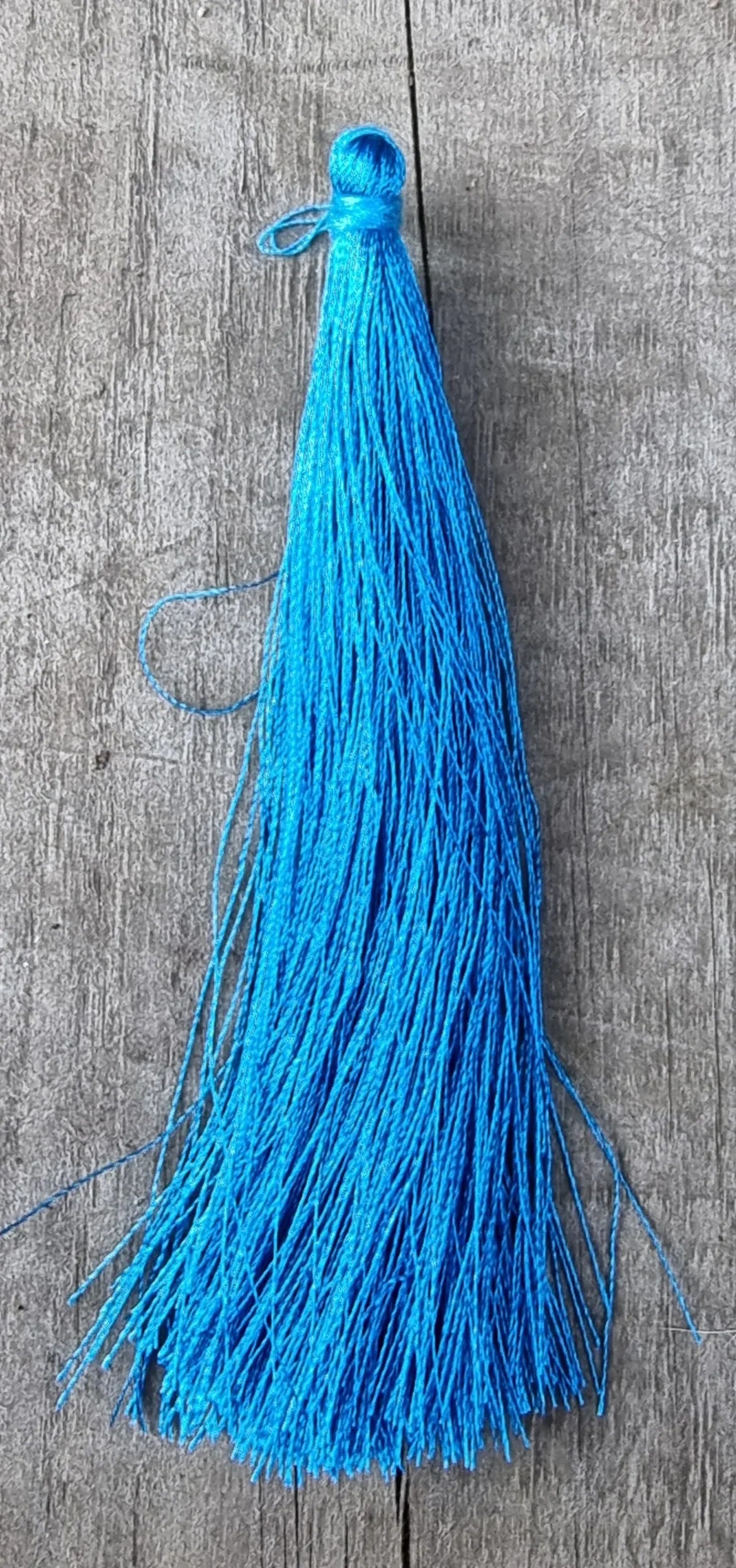 Hänge tassel polyester - Blåturkos 90mm 1 styck Hilmas Pyssel