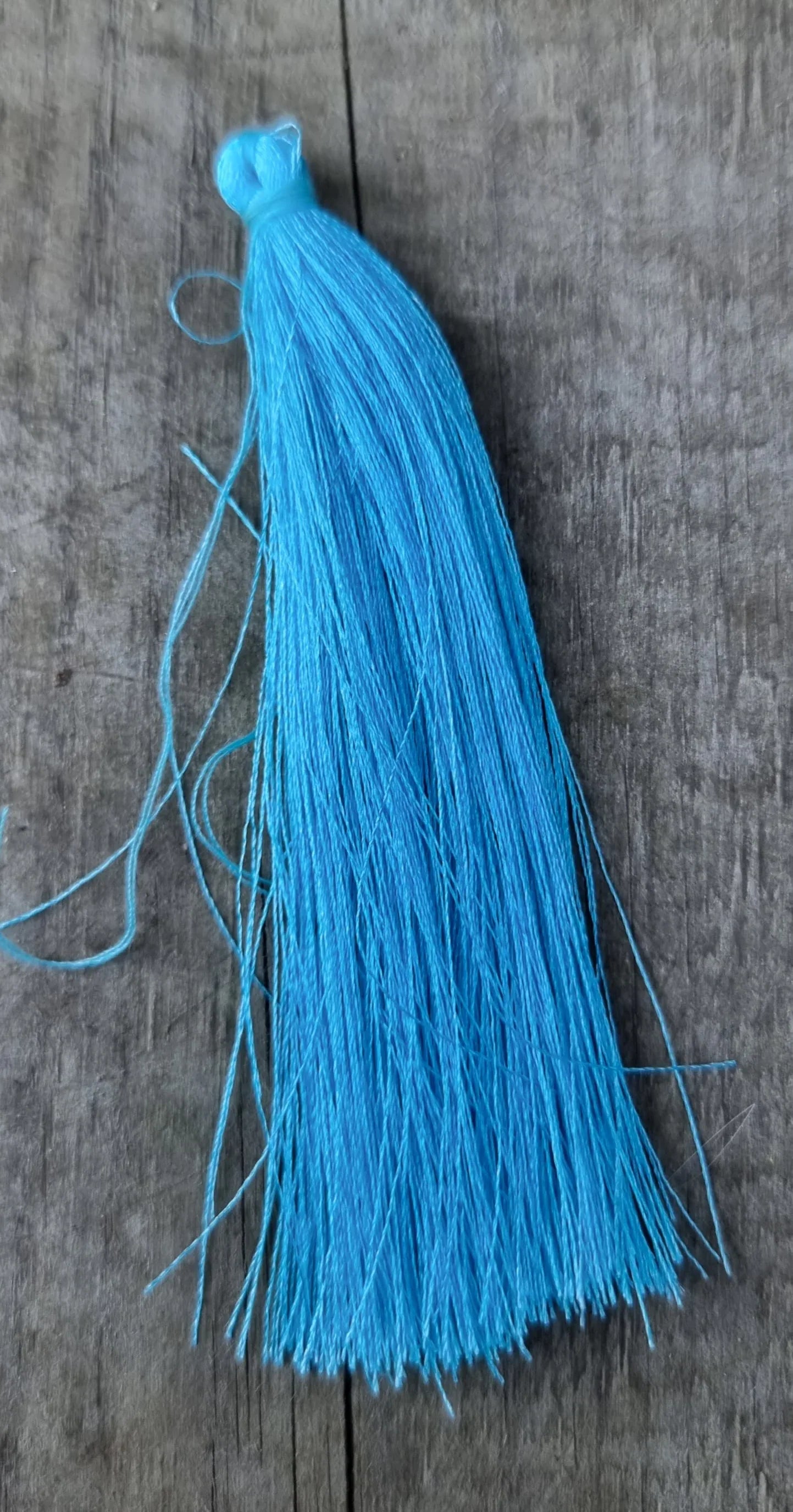 Hänge tassel polyester - Ljusblå 90mm 1 styck Hilmas Pyssel