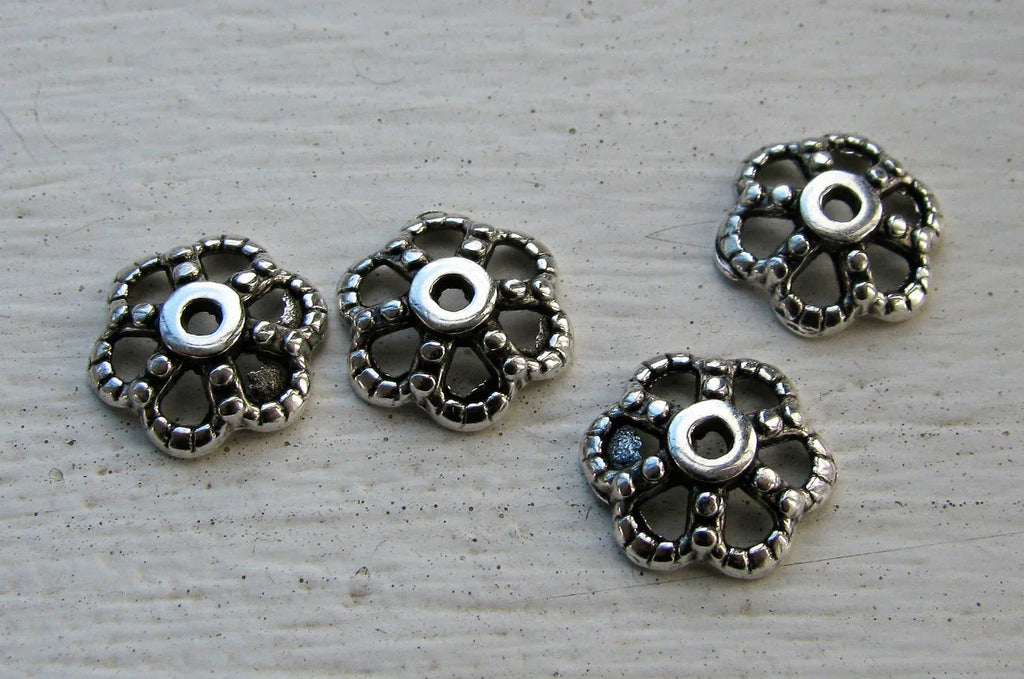 Pärlhattar Silverfärgade - Rund Blomma 12mm, 4-pack - Hilmas Pyssel