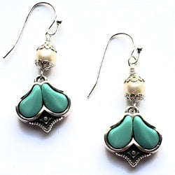 Mönster - Kanala's Pearl Earrings Beadsmith