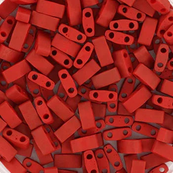 Miyuki Half Tila - Metallic Matte Brick Red 5x2,5mm 5g Miyuki
