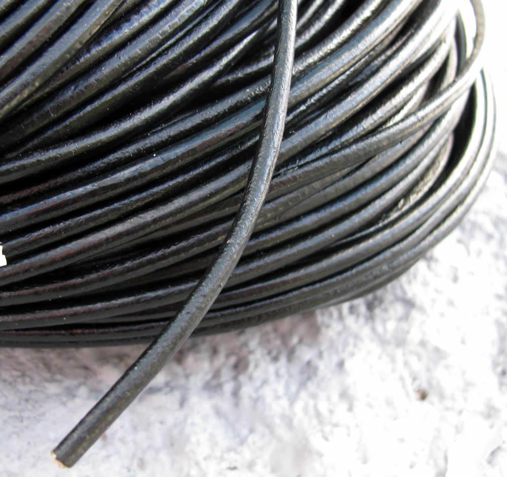 Läderband 3 mm - svart, 1 m Hilmas Pyssel