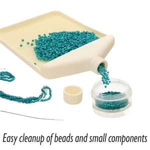 Basic elements - Mat tray med tratt, liten, 1 styck Beadsmith