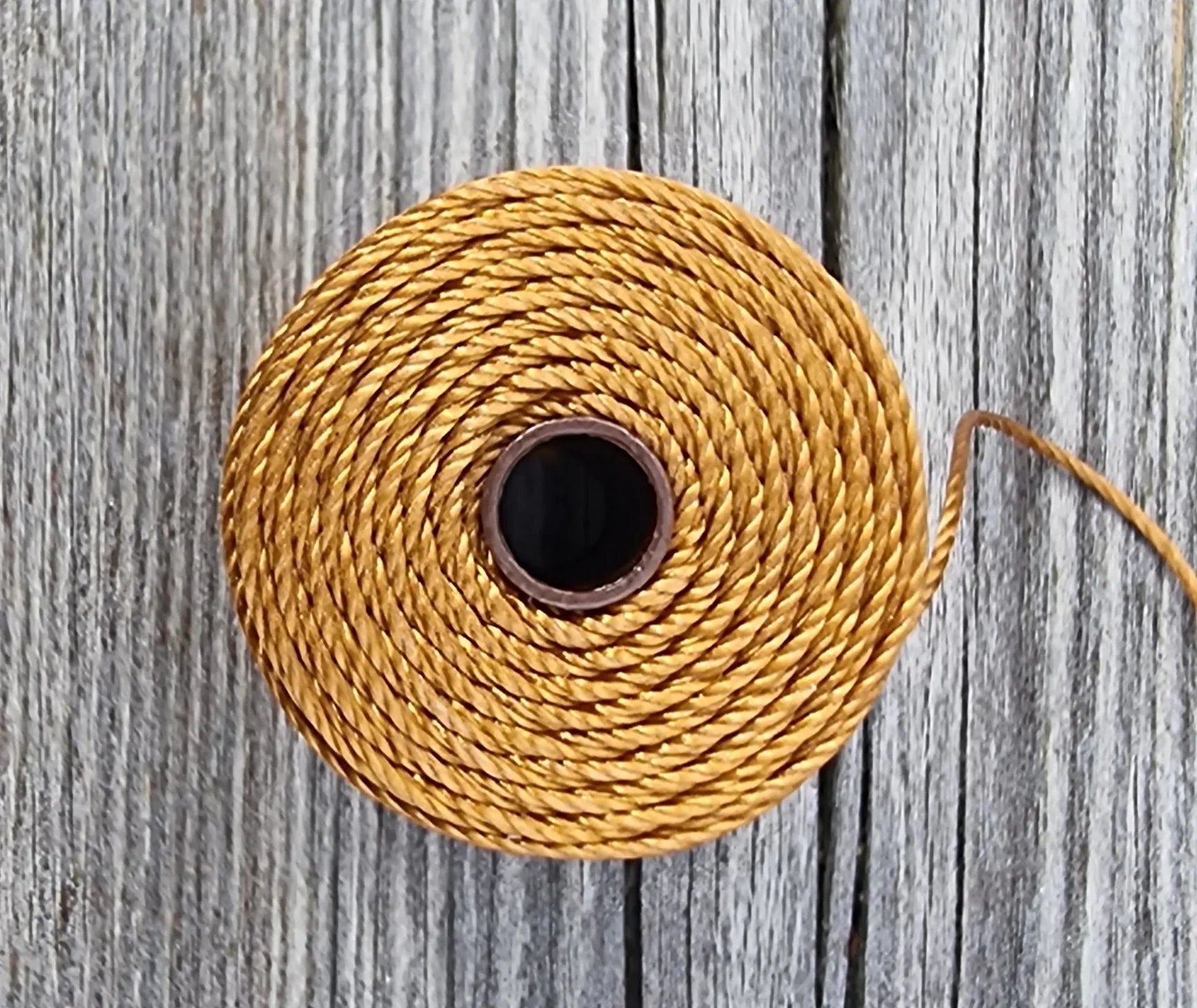 S-lon Heavy Macrame - Bronze 1 rulle Hilmas Pyssel