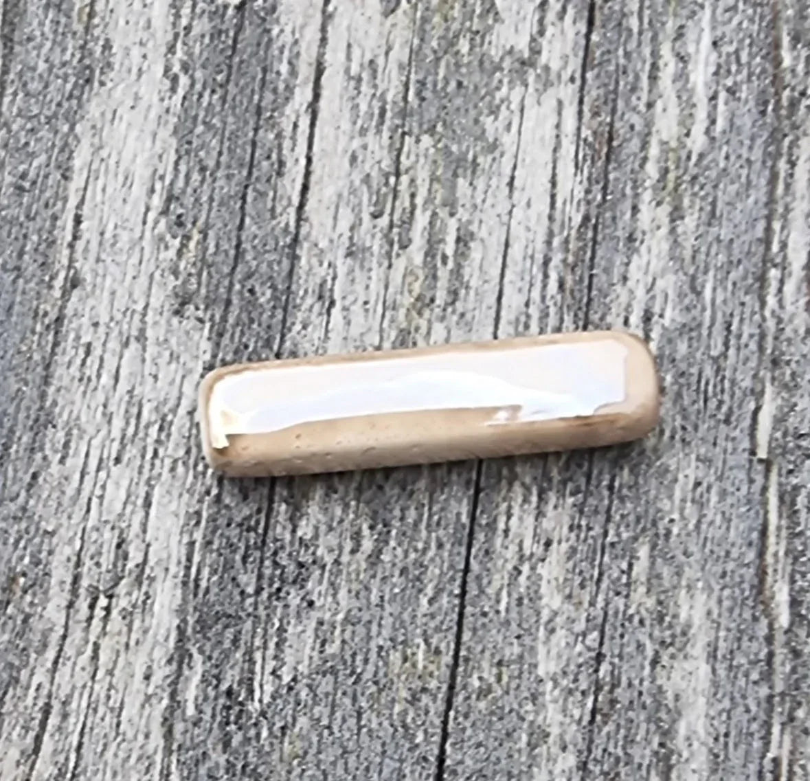 Porslinspärla - Rektangel Beige 1 Styck Hilmas Pyssel