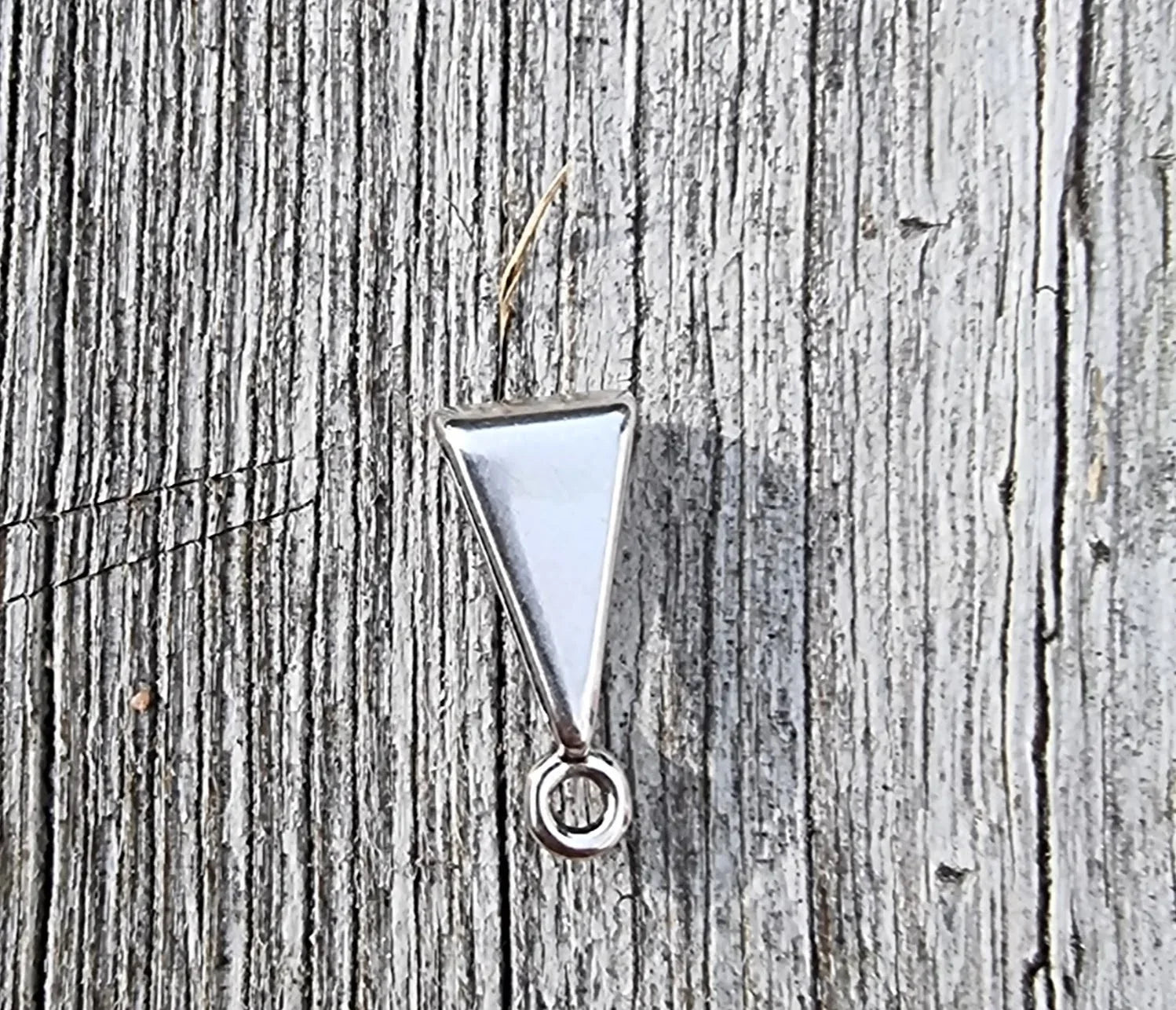 Berlockhållare Silverpläterad - Triangel större modell 12x7mm 1 styck Grekisk Metall