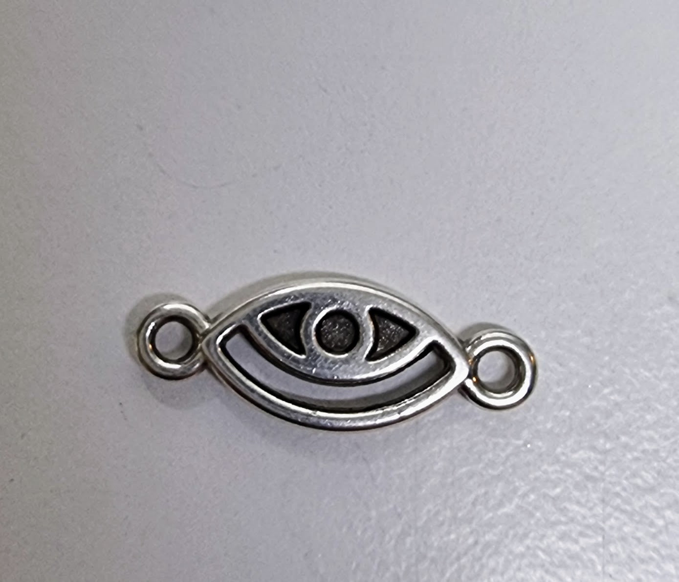 Connector Silverpläterad - Oval onda ögat 13x7mm 1 styck Grekisk Metall