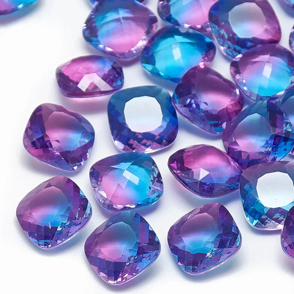 Kinesisk Strass - Cushion Square Sapphire/Fuchsia 12mm 1 styck Hilmas Pyssel