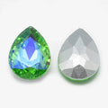 Kinesisk strass - Teardrop Light Green Shimmer 25x18mm 1 styck Hilmas Pyssel