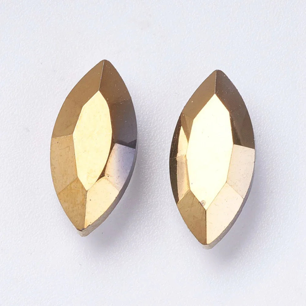Kinesisk strass - Navette Dorado 10x5mm 1 styck Hilmas Pyssel