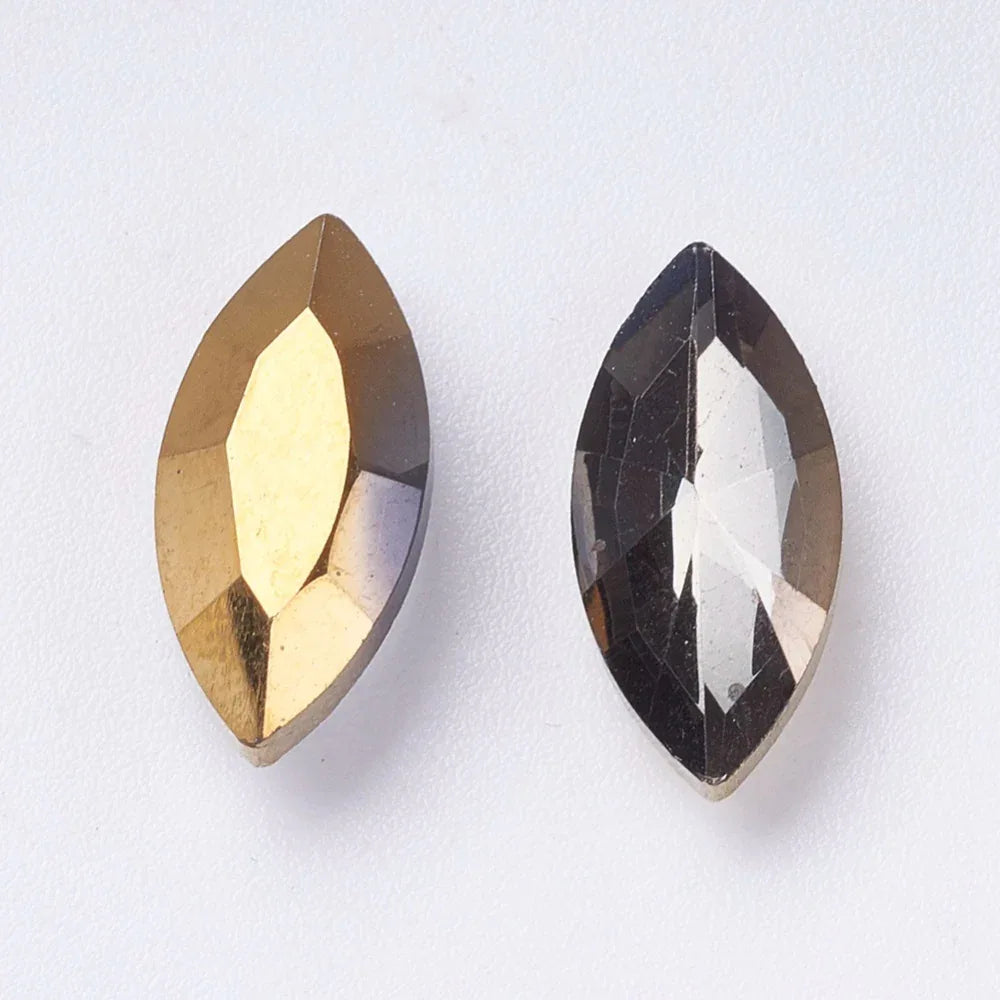 Kinesisk strass - Navette Dorado 10x5mm 1 styck Hilmas Pyssel