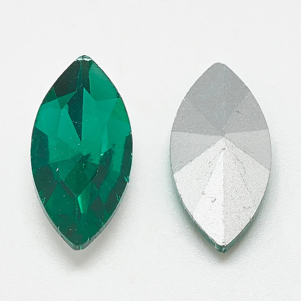 Kinesisk Strass - Navette Emerald 10x5mm 1 Styck Hilmas Pyssel