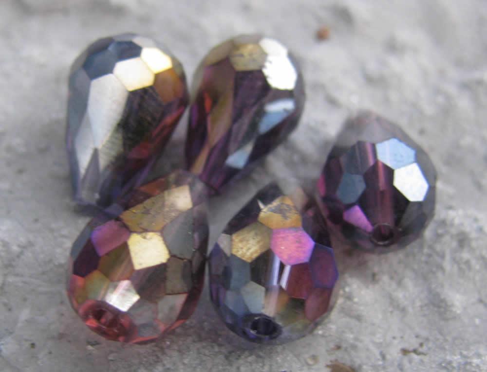 Facetterade droppar - Mörklila, 12x8mm, 1 sträng Hilmas Pyssel