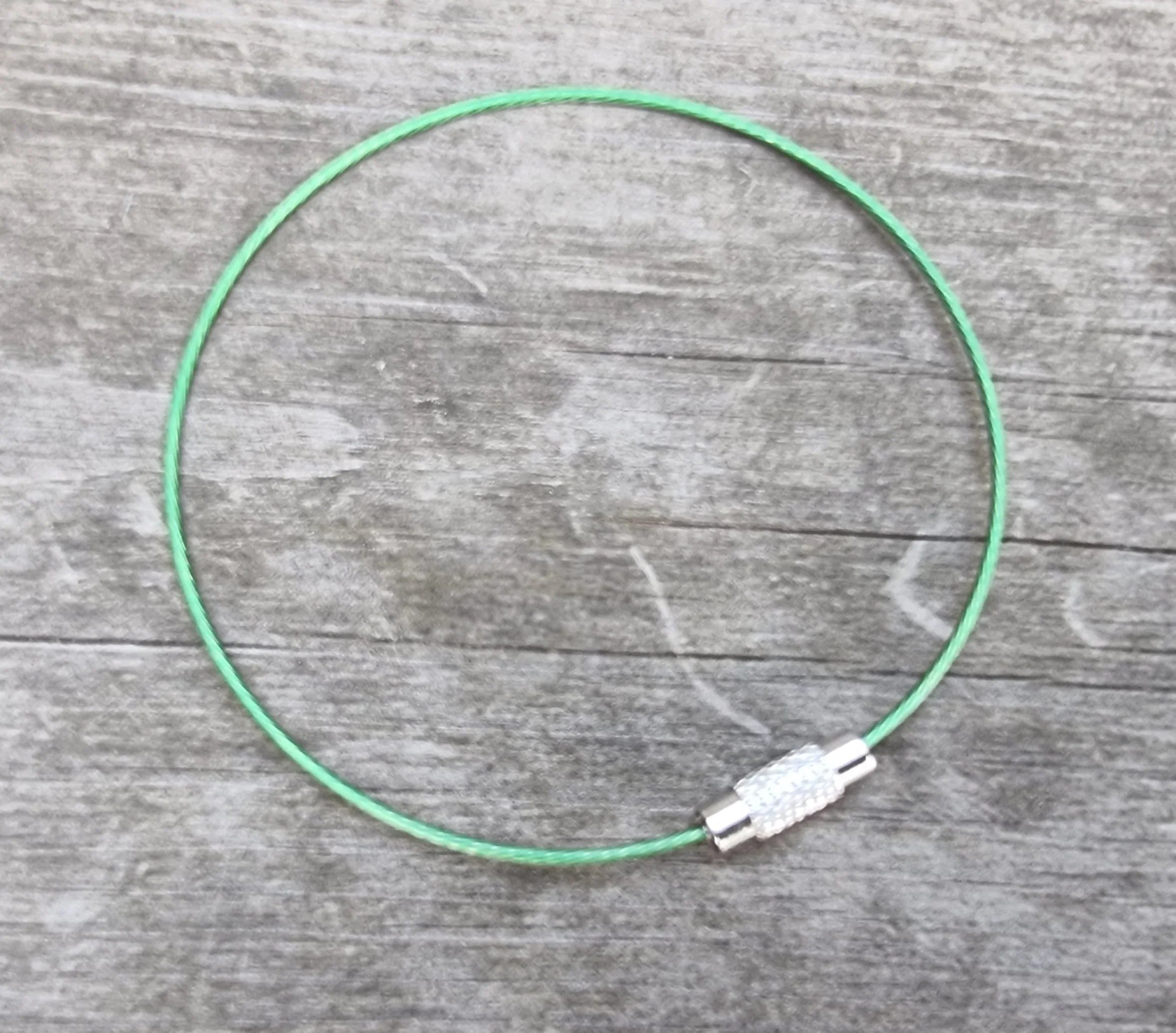 Wire armband - Grön 1mm, 1 styck Grekisk Metall