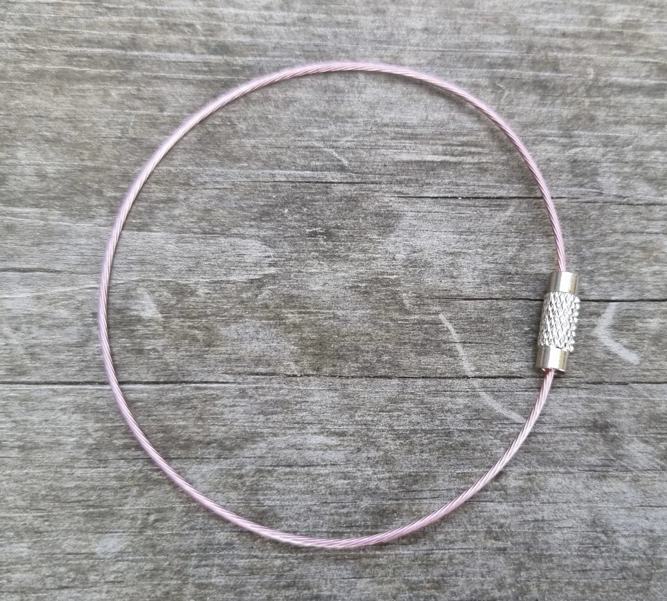 Wire armband - Lilarosa 1mm, 1 styck Grekisk Metall