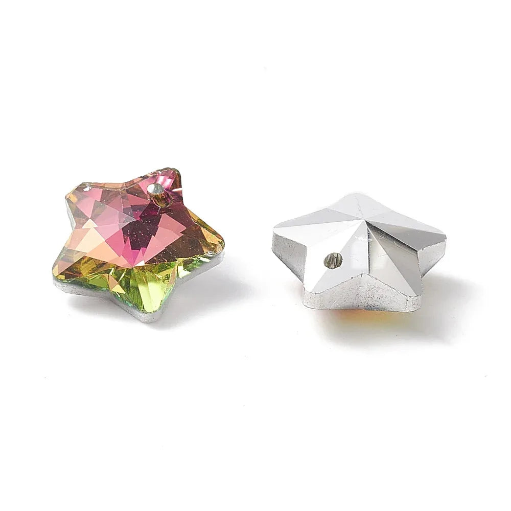 Facetterade glaspärlor - Stjärna Cerise 13mm 1 styck Hilmas Pyssel