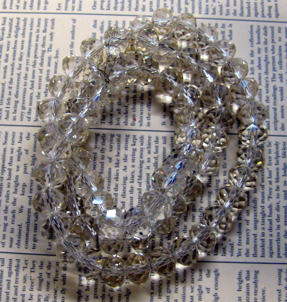 Facetterade glaspärlor - Svagt gul 8x6mm 1 sträng Hilmas Pyssel