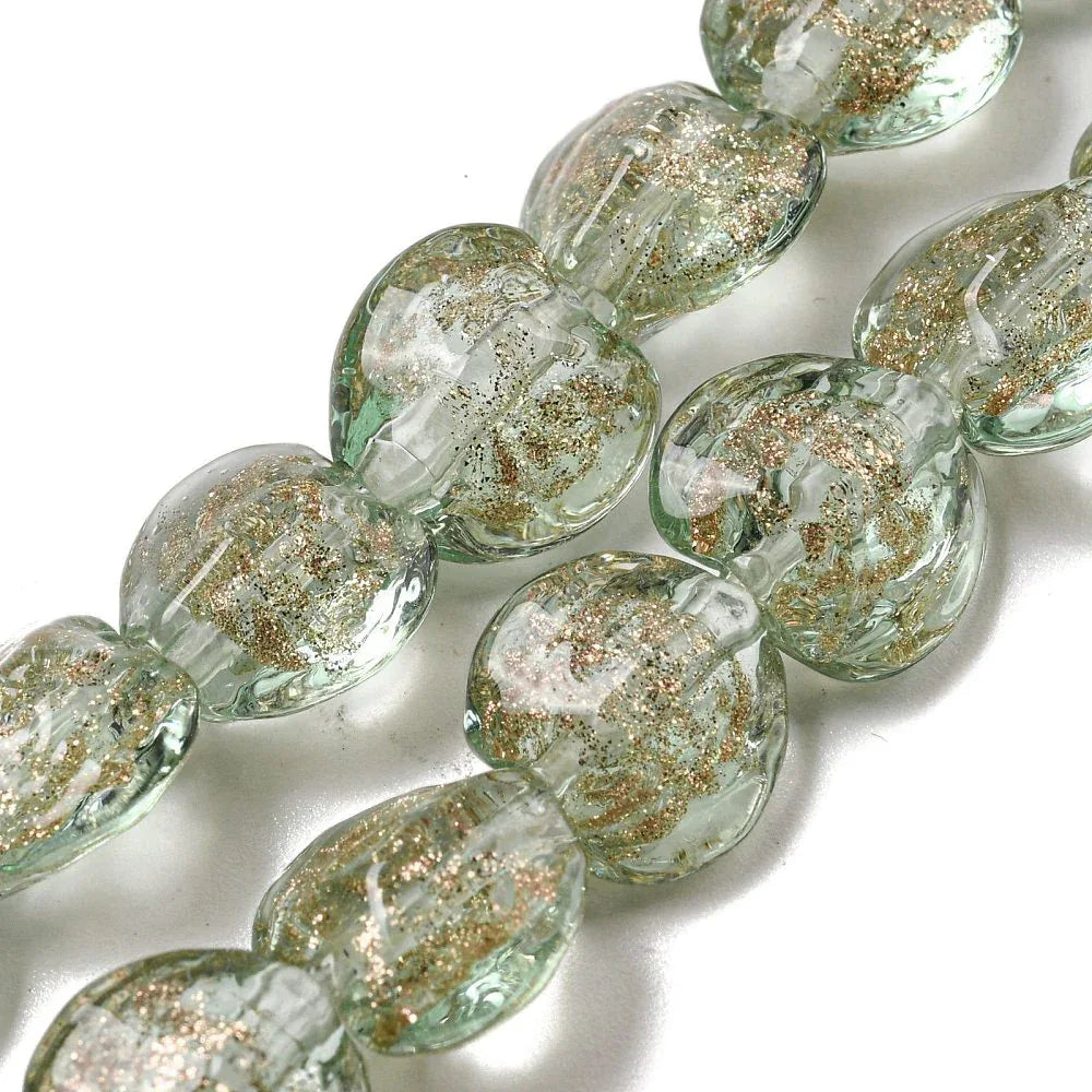Lampwork Hjärta - Svagt Grön med Guldglitter 12mm 1 styck Hilmas Pyssel