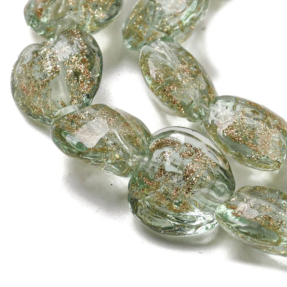 Lampwork Hjärta - Svagt Grön med Guldglitter 12mm 1 styck Hilmas Pyssel