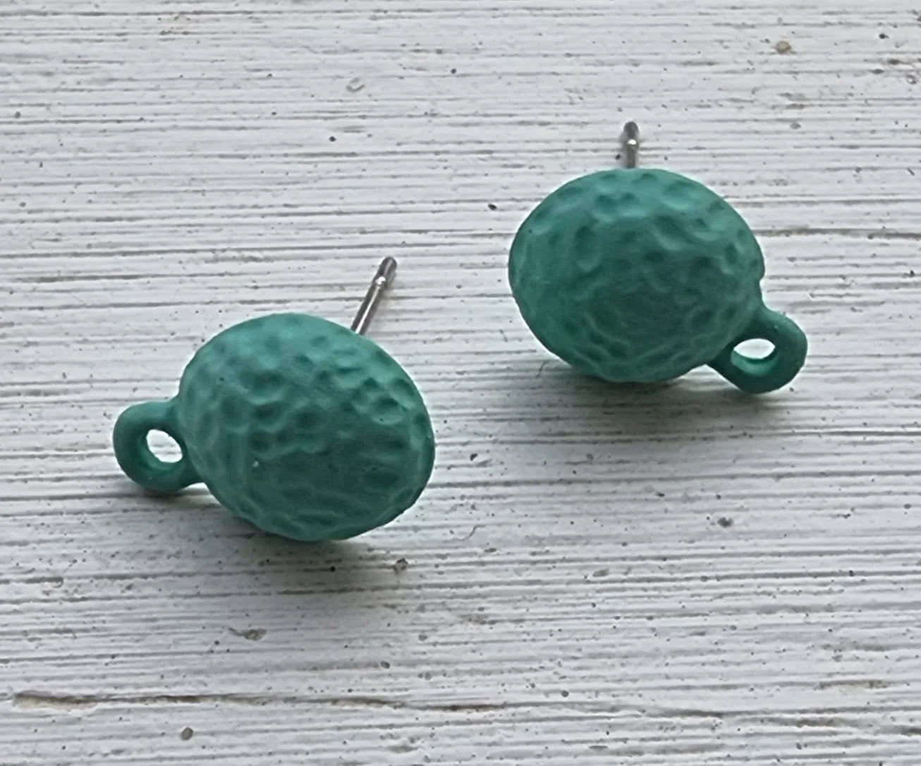 Örstickare Mint - Runt knottrig 10mm, 2-pack Grekisk Metall