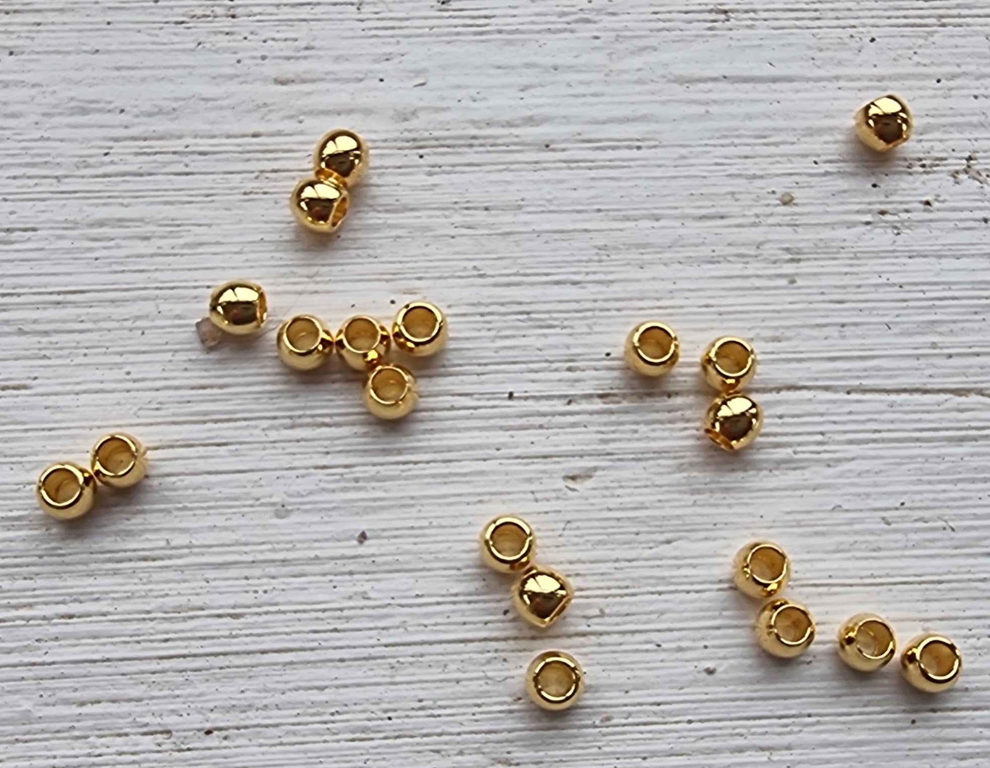 Mellandel 24K Guldpläterad - Rund 3x2,3mm 20-pack Grekisk Metall