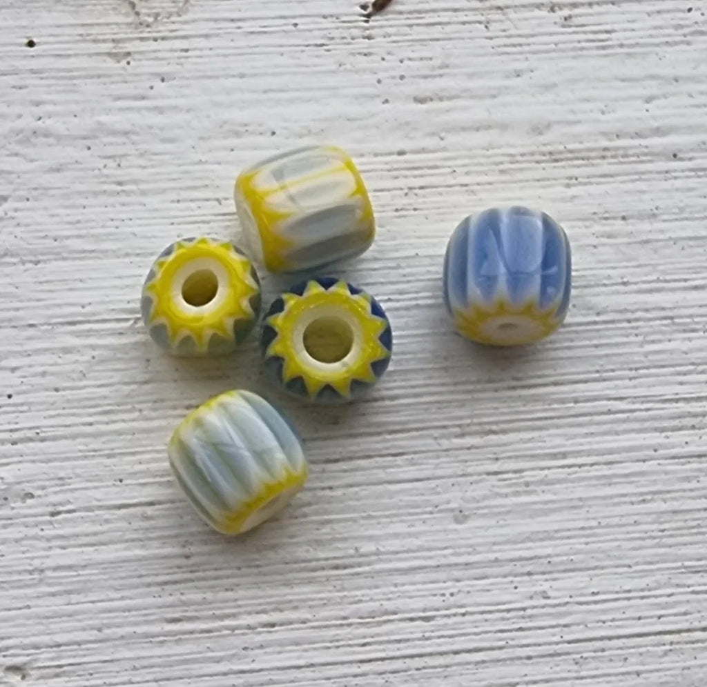 Glaspärlor Murano - Blå/gul tub 6mm, 5-pack Hilmas Pyssel