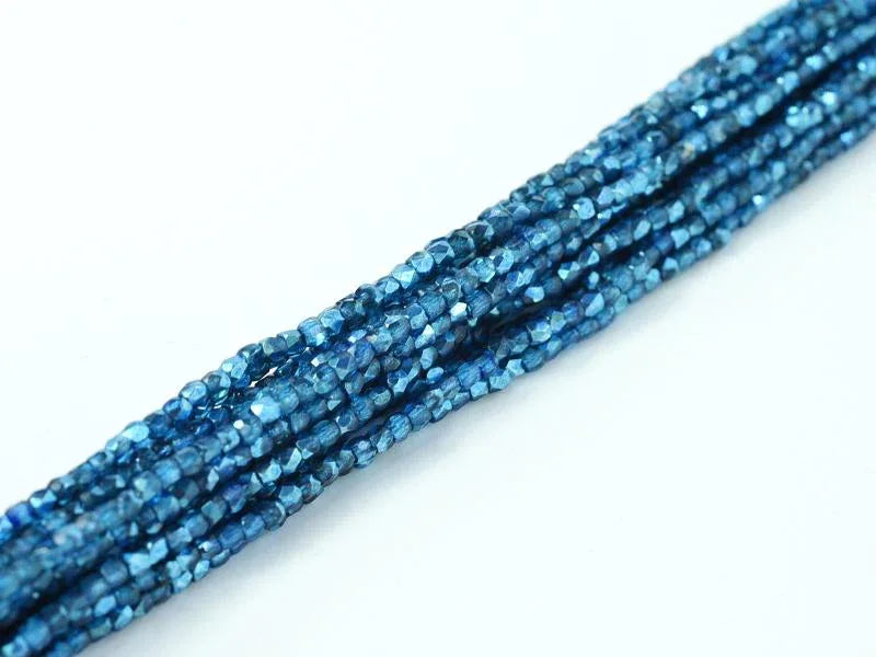 Tjeckiska Firepolish - Crystal Aqua Metallic Ice 2mm, 1 sträng Hilmas Pyssel