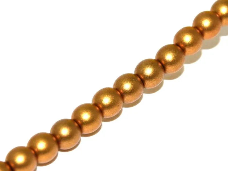 Tjeckiska Druk (Runda) - Metallic Brass 3mm, 1 sträng Hilmas Pyssel