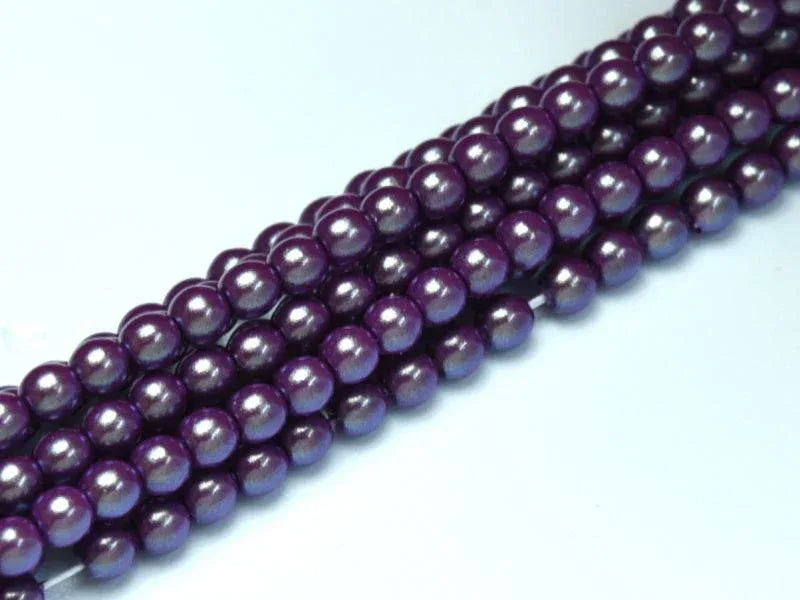 Tjeckiska Pearl Shell - Grape Satin 2mm, 1 sträng Hilmas Pyssel