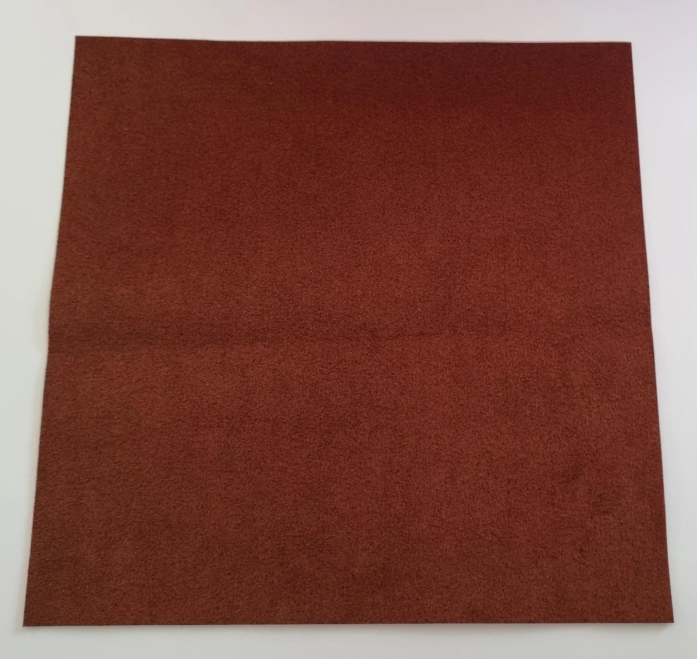 Ultrasuede - Brownstone, 21x21cm, 1 Styck Hilmas Pyssel