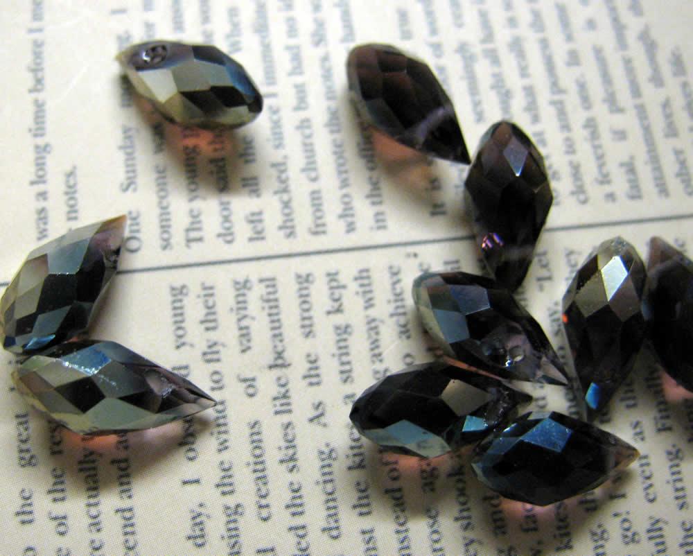 Facetterade droppar - Lila med silverlyster, 13x6mm, 10 pack Hilmas Pyssel