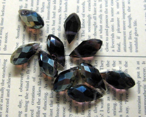 Facetterade droppar - Lila med silverlyster, 13x6mm, 10 pack Hilmas Pyssel
