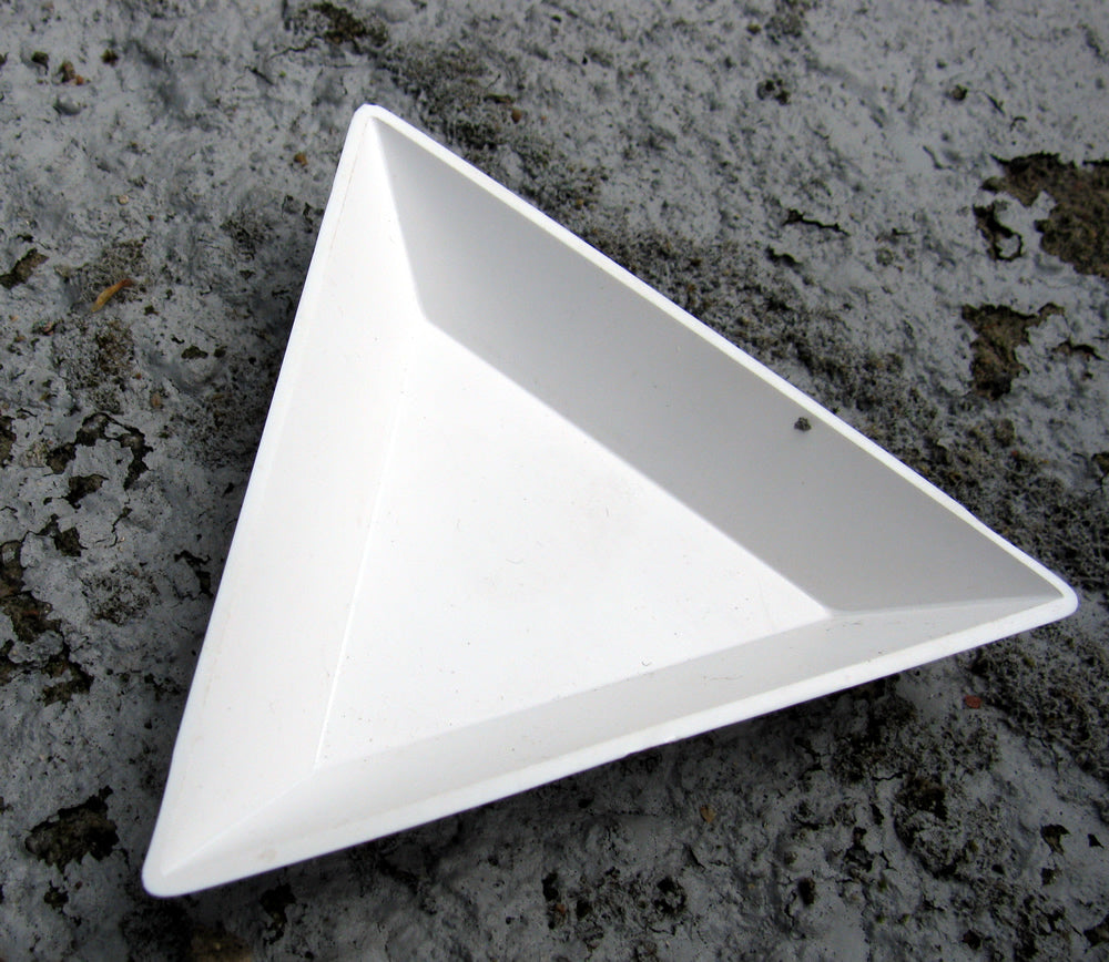 Pärlskål - Trekantig 1 styck Hilmas Pyssel