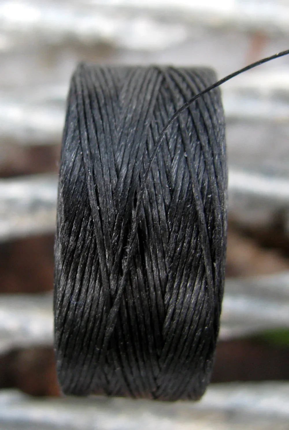 S-Lon bead thread - Black / svart strl D, 1 rulle Hilmas Pyssel