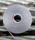 S-Lon Bead Thread - Grey Storlek D, 1 Rulle Hilmas Pyssel