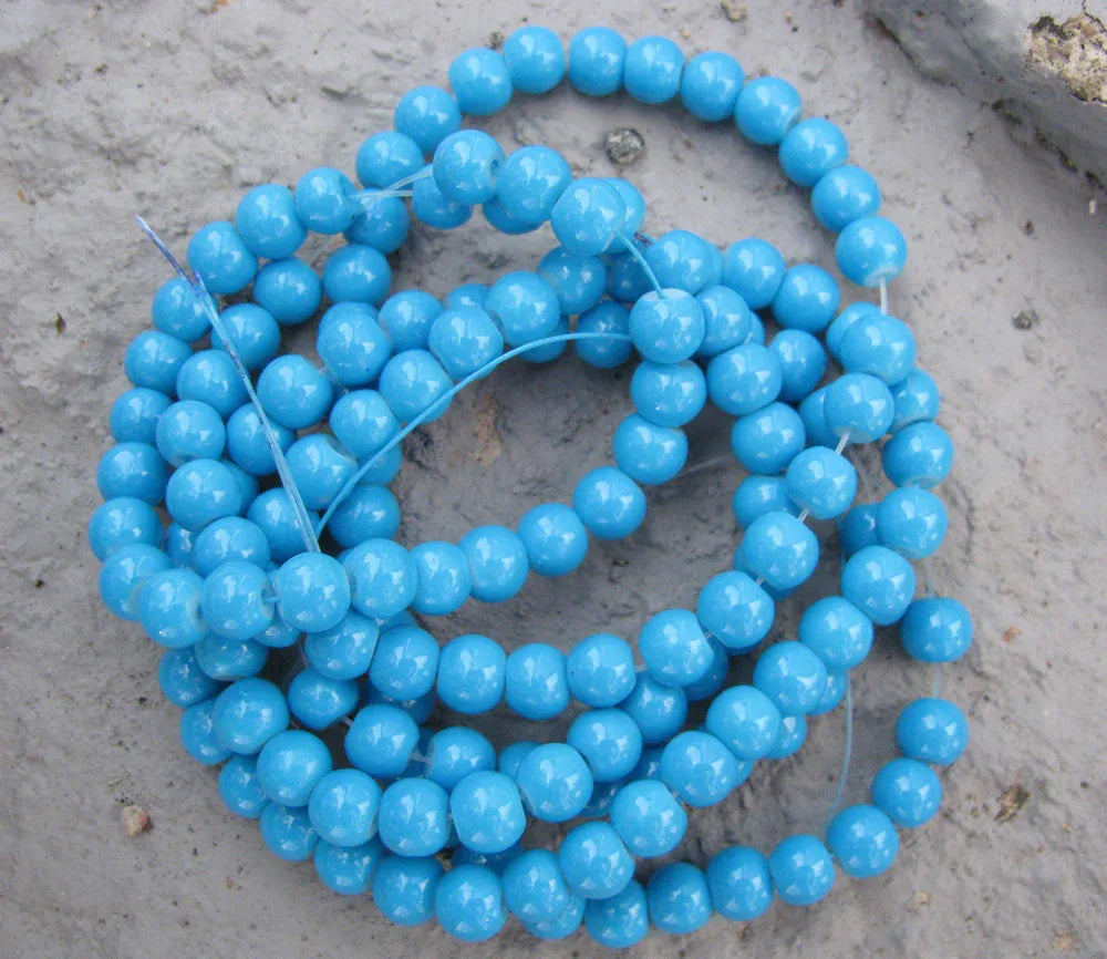 Glaspärlor Runda - Ljusblå 6mm, 1 sträng Hilmas Pyssel