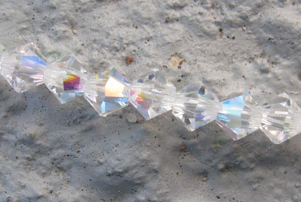 Tjeckiska MC Bicone - Crystal AB 4 mm, 1 sträng Preciosa