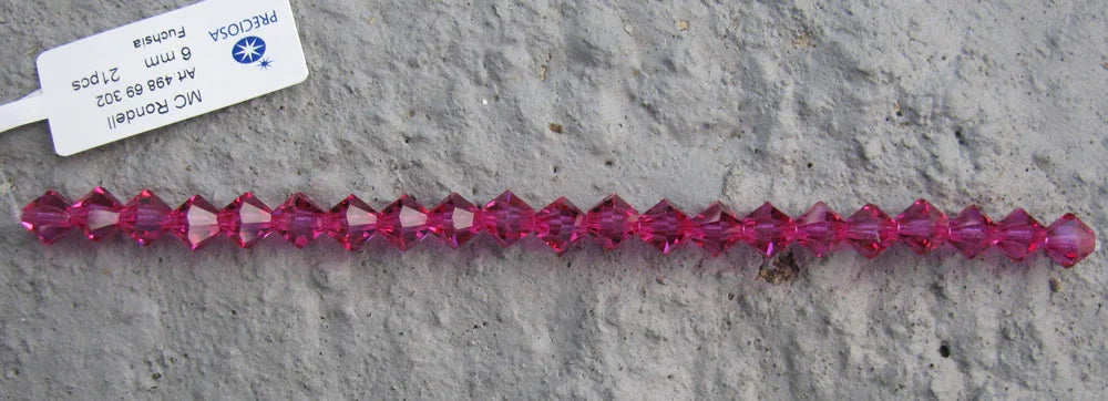 Tjeckiska MC Bicone - Fuchsia 6 mm, 1 sträng Preciosa