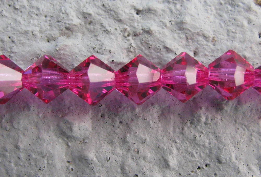 Tjeckiska MC Bicone - Fuchsia 6 mm, 1 sträng Preciosa