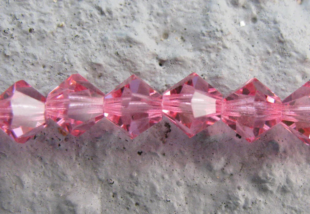 Tjeckiska MC Bicone - Rose 6 mm, 1 sträng Preciosa