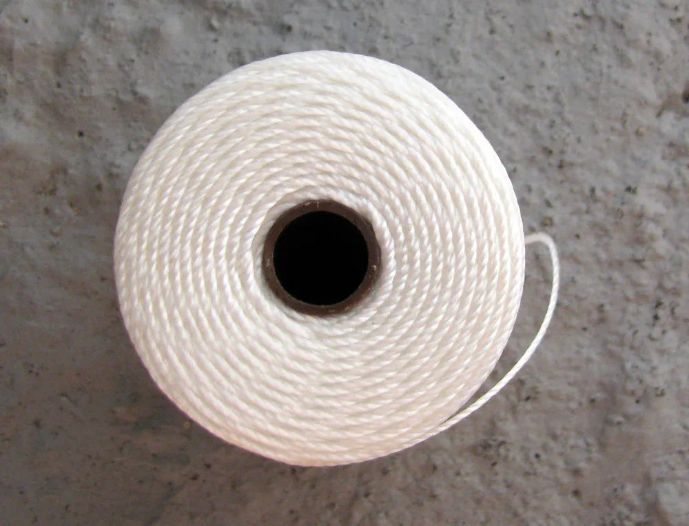 S- Lon bead cord - White, 1 rulle Hilmas Pyssel