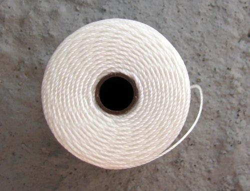 S- Lon bead cord - White, 1 rulle Hilmas Pyssel