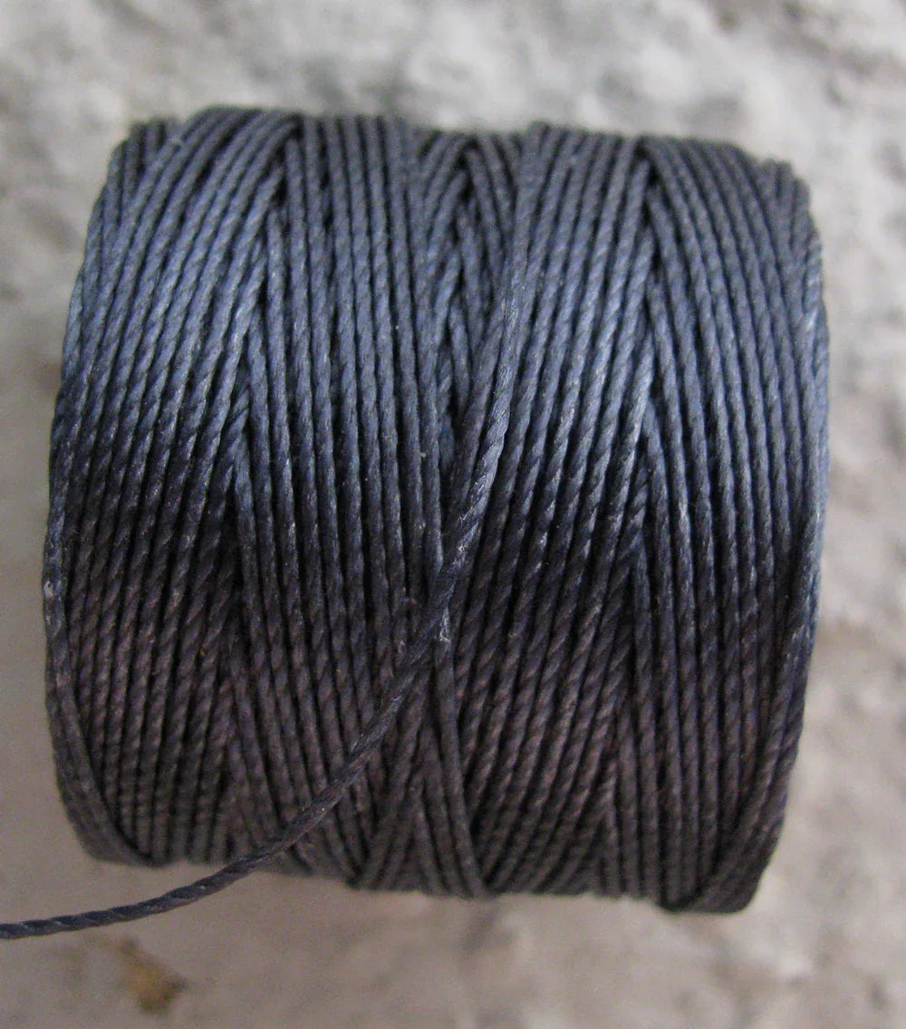 S- Lon bead cord - Indigo, 1 rulle Hilmas Pyssel
