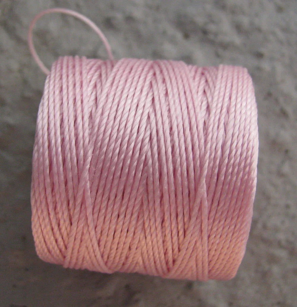 S- Lon bead cord - Blush, 1 rulle Hilmas Pyssel
