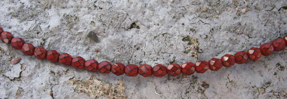 Tjeckiska Firepolish - Snake Dark Coral 6mm, 1 sträng Hilmas Pyssel