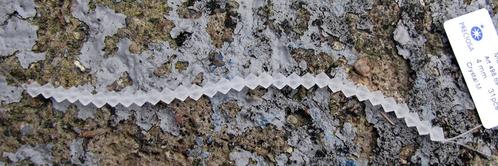 Tjeckiska MC Bicone - Crystal Matte 4 mm, 1 sträng Preciosa