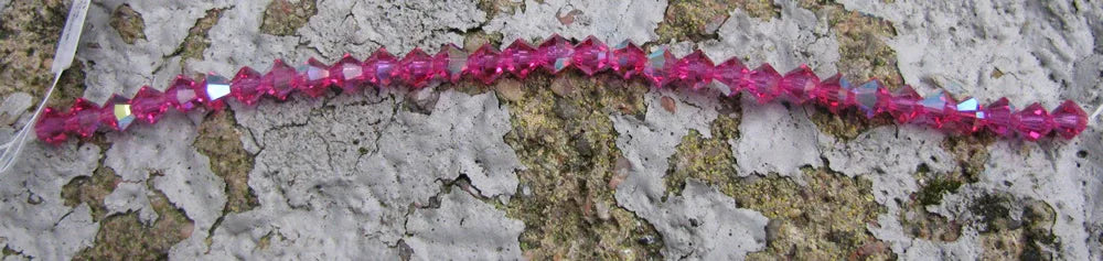 Tjeckiska MC Bicone - Fuchsia AB 4 mm, 1 sträng Preciosa