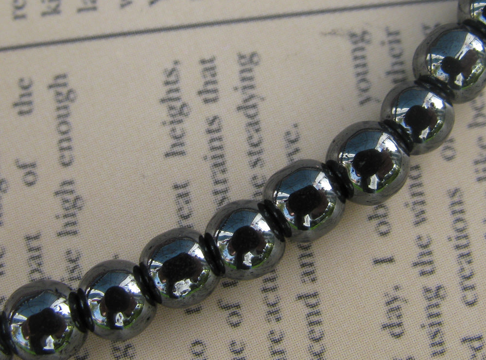 Hematit - Runda 4mm 1 Sträng Hilmas Pyssel